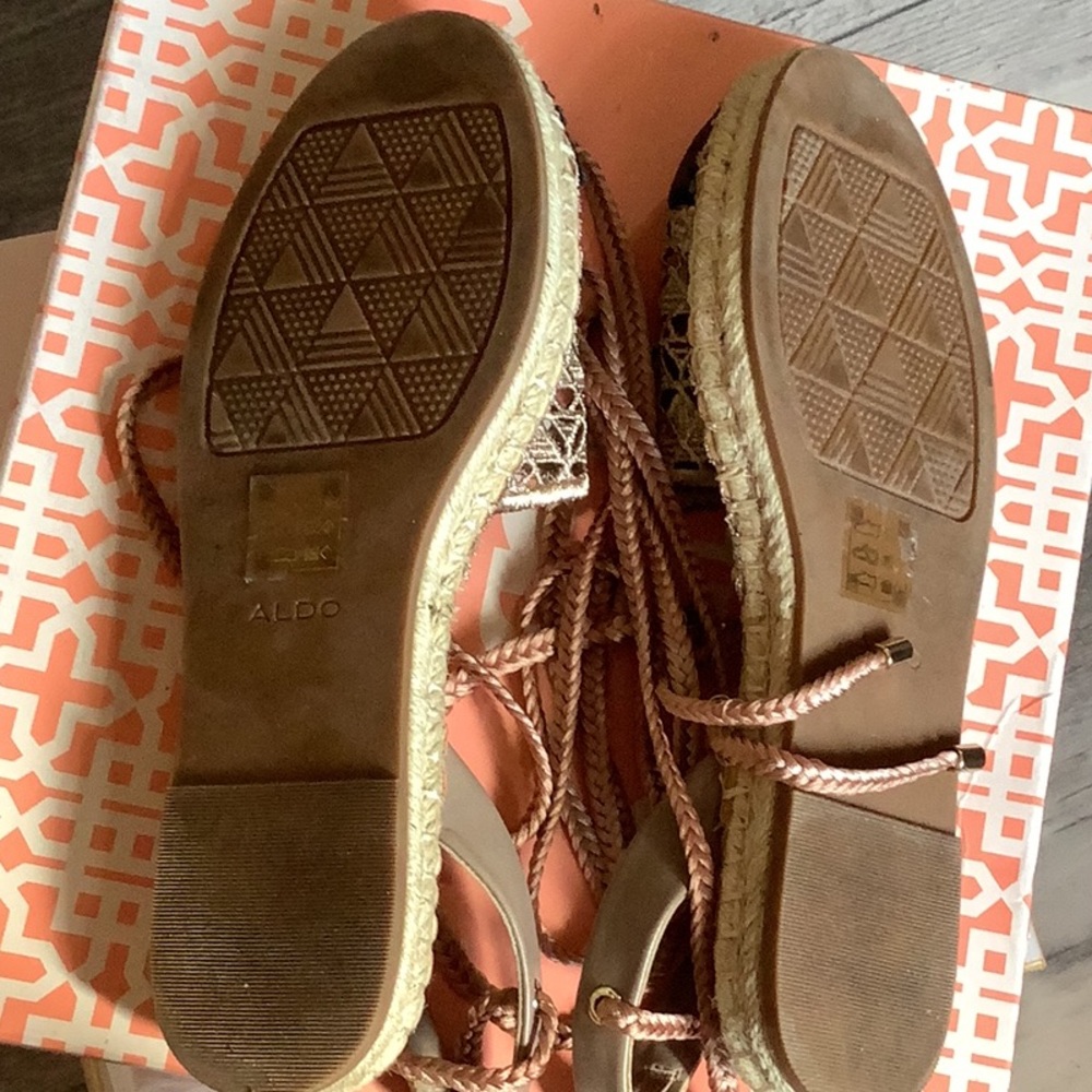 Aldo Metallic Gold and Black Espadrille Flats - Picture 5 of 6